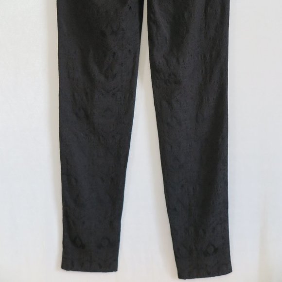 ZARA WOMAN Black Textured Viscose Blend Tapered Zip-Ankle Pants Size M - Picture 7 of 7